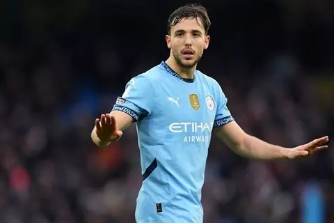 نيكو جونزاليس: مانشستر سيتي استحق نتيجة أفضل أمام ليفربول.. ولست بديل رودري